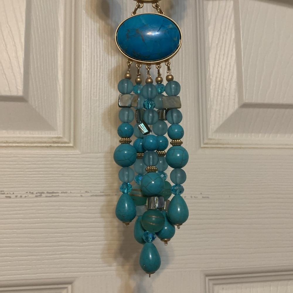 Beautiful turquoise and shell Chicos statement necklace - Picture 4 of 7